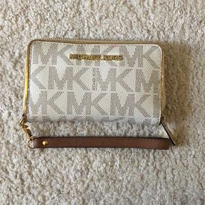 Michael Kors wallet